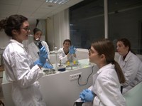 Des lycéens à l'ENS pour découvrir l'ingénierie des génomes
